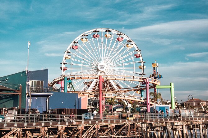 Santa Monica Superhero Exploration Game and Tour - Third Street Promenade and Broadway