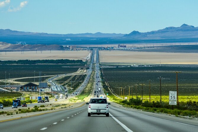 Self Guided Driving Audio Tour of Palm Springs - Downtown glamour and the city’s playful side