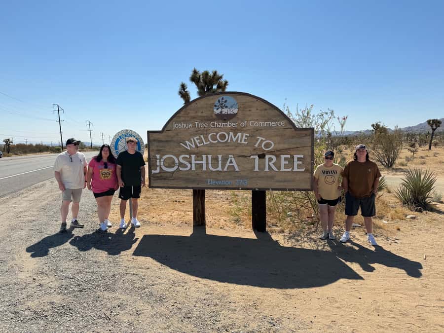 Sightseeing Adventure Tour of Joshua Tree Park (Max 10) - Starting with Hidden Valley’s boulders and trees