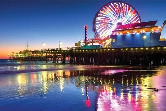 Sightseeing Tour of Los Angeles from LAX Hotels - Mel’s Diner turns lunch into a small piece of LA lore
