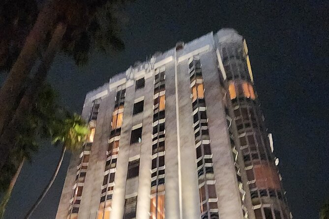 Sunset Boulevard True Crime and Ghost Stories Tour - Group size, pace, and evening conditions