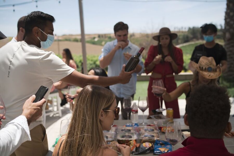 Temecula: Guided Sidecar Wine Tasting Tour - Meeting at Akash Winery and getting settled