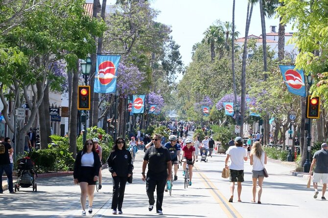 Ultimate Guide to Santa Barbara: A GPS Self-Guided Urban Stroll - A city story that starts in a quiet park
