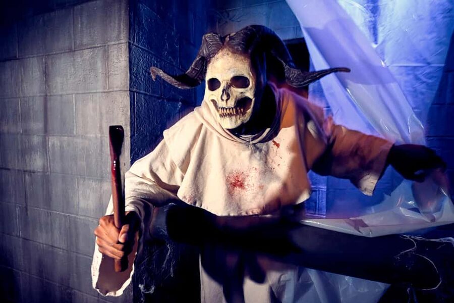 Universal Studios Hollywood: Halloween Horror Nights - What Halloween Horror Nights Actually Feels Like