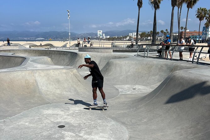 Venice and Santa Monica French Bicycle Tour - Thirty minutes along the Venice Beach Boardwalk