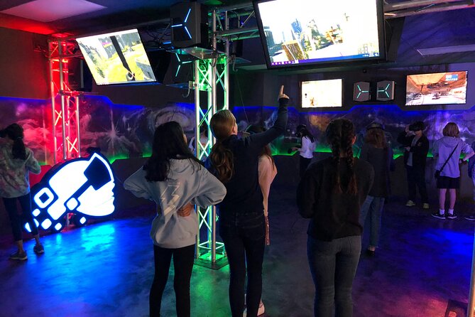 Virtual Reality (VR) Experience in Los Angeles - An outing for families, couples, and small groups